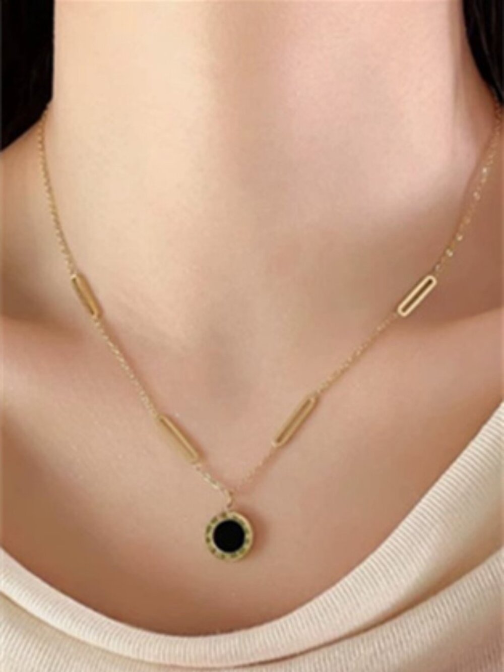 Casual Gold Plated Thin Chain Black Circle Necklace Women Jewelry
